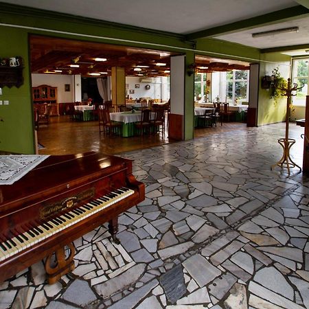 Zajazd Grodek Bujak Robert Naclegi I Restauracja Grodkow  Екстер'єр фото